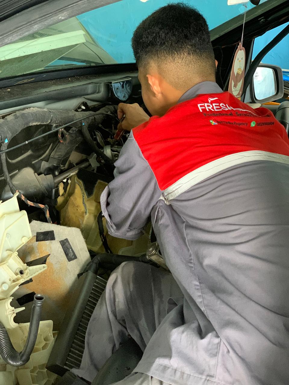 Bongkar Pasang Dashboard